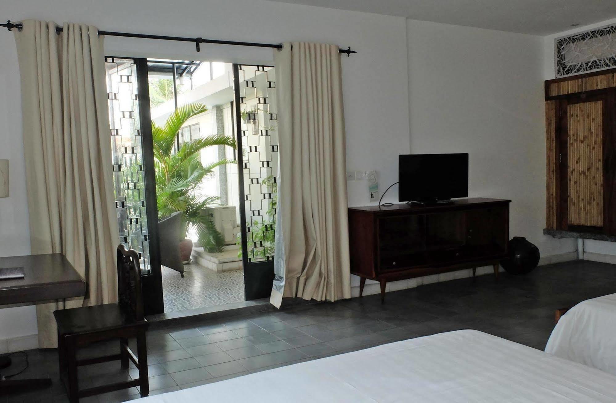 The Sangkum Hotel Phnom Penh Ngoại thất bức ảnh