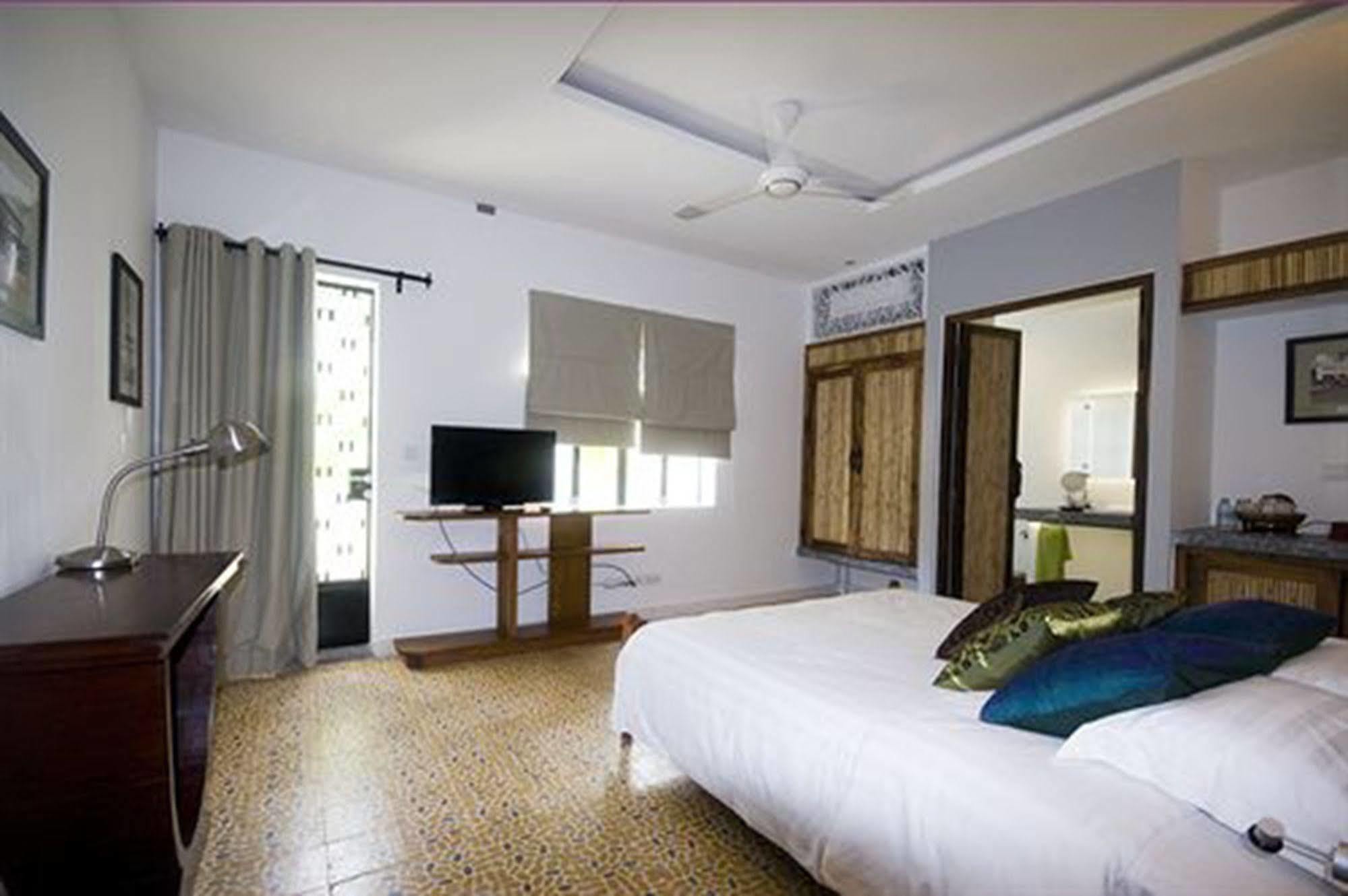 The Sangkum Hotel Phnom Penh Ngoại thất bức ảnh